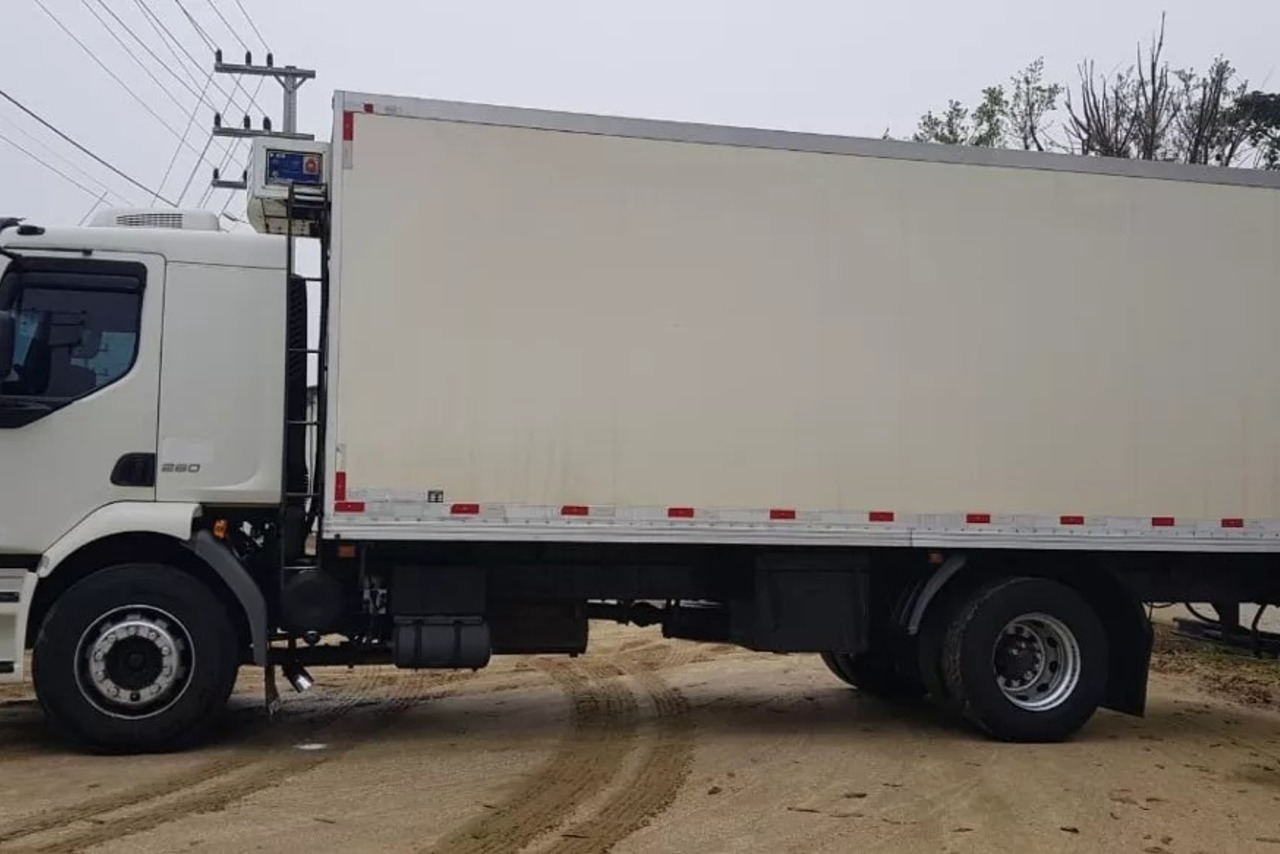 Volvo VM260 - 10/10 3