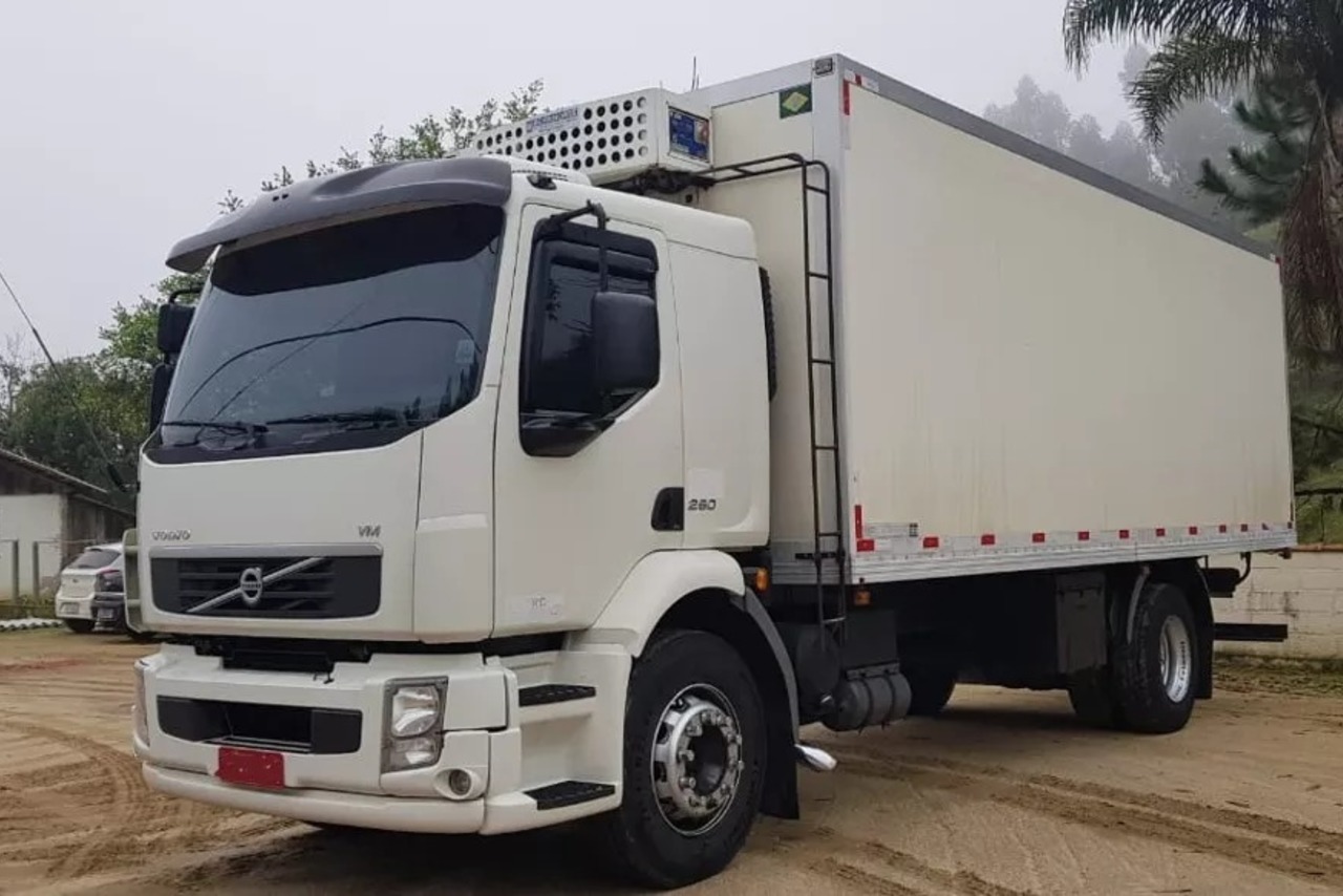 Volvo VM260 - 10/10 7