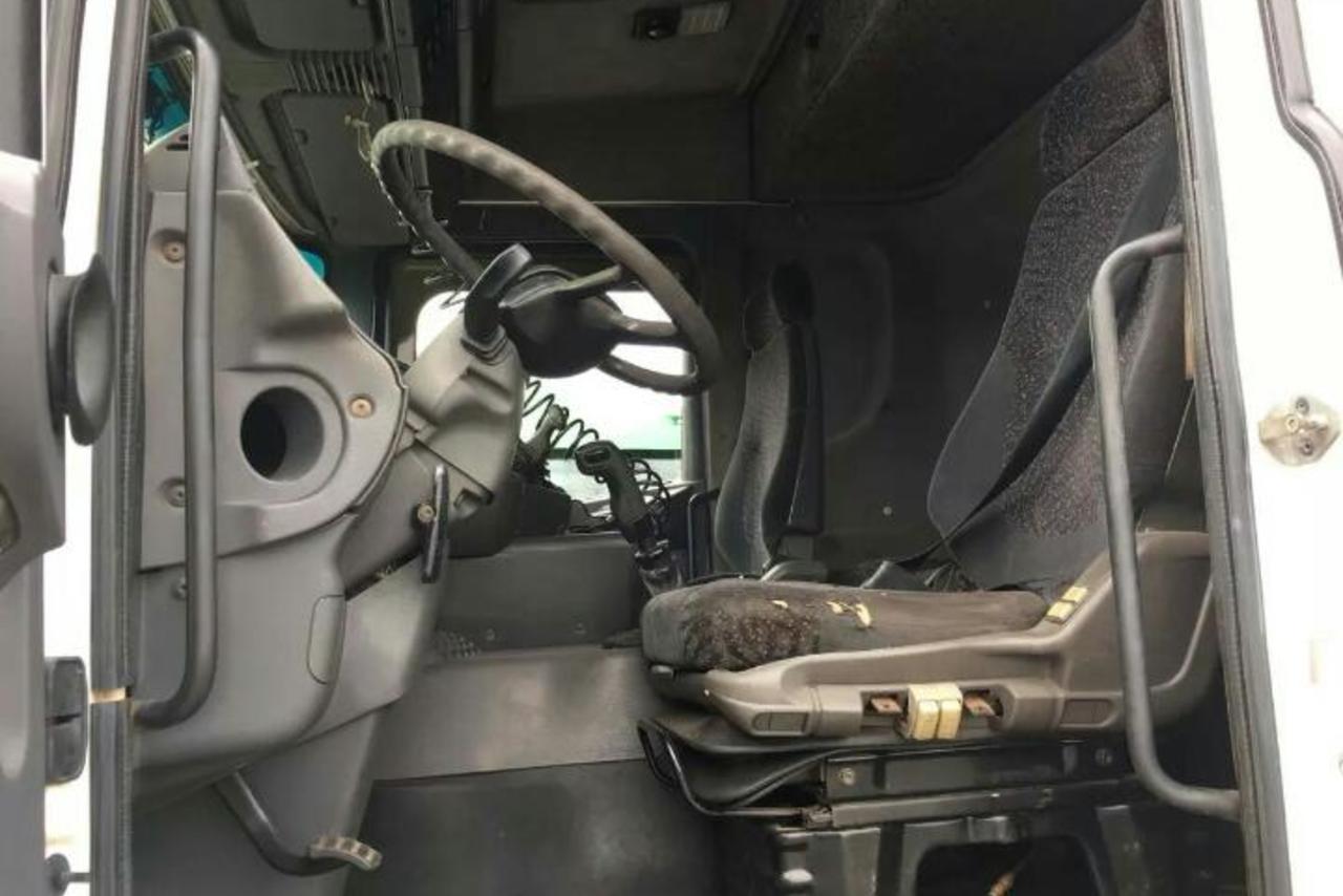 Scania 400 - 04/04 3