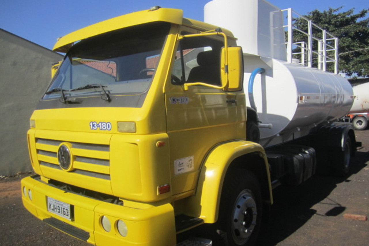 Volkswagen 13-180 - 06/06 5