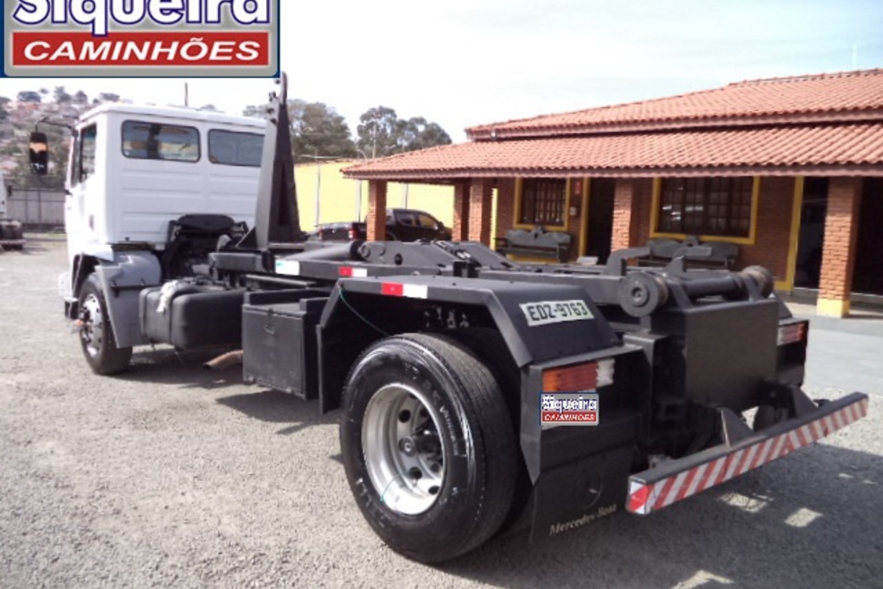 Mercedes Benz MB 1718 - 09/09 8