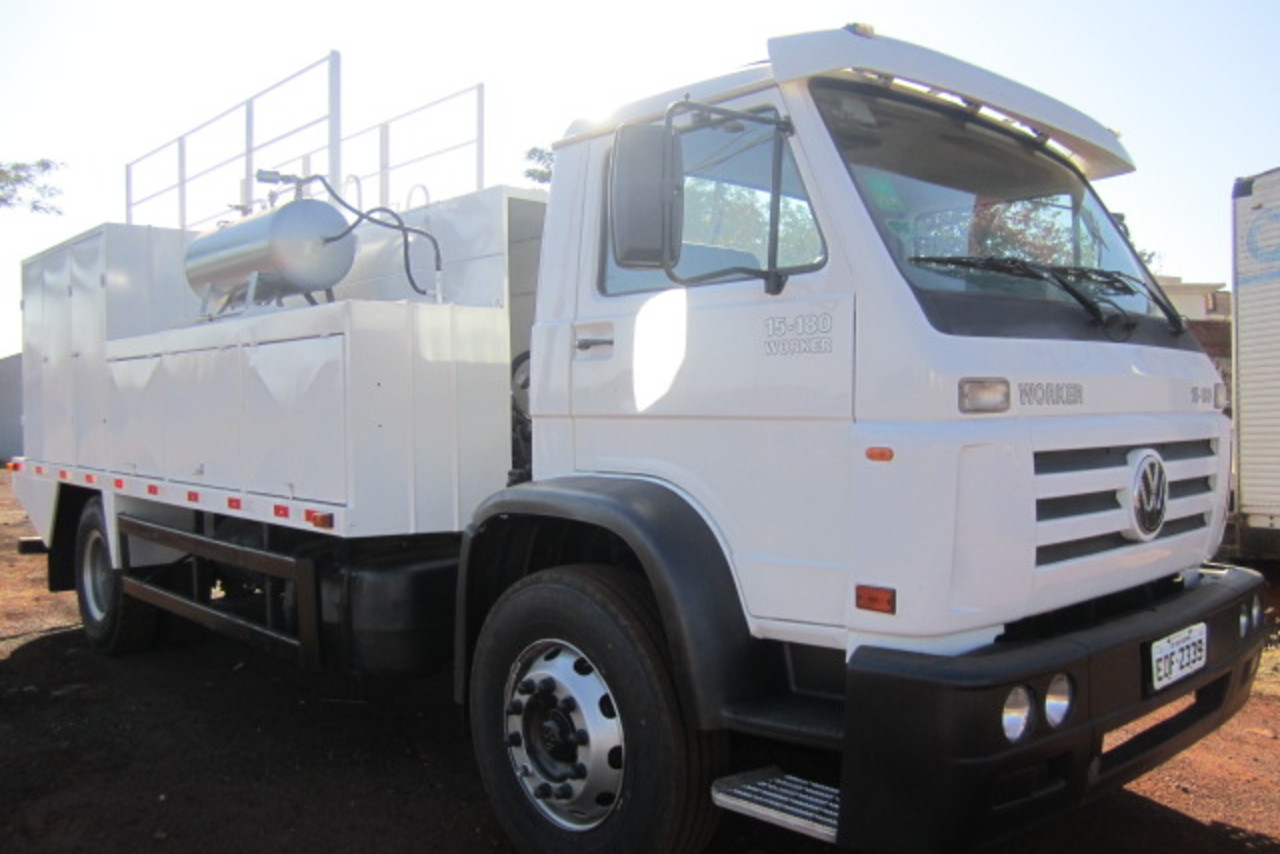 Volkswagen 15-180 E Constellation - 11/11 5