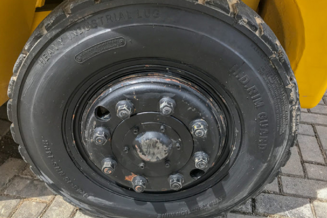 Hyundai HDF70-7S - 12 16