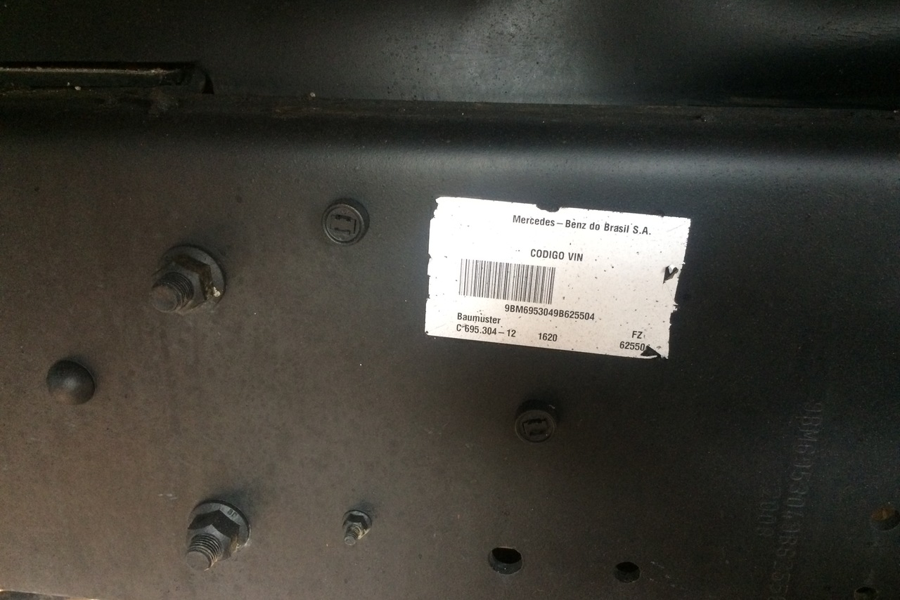 Mercedes Benz MB 1620 - 09/09 2
