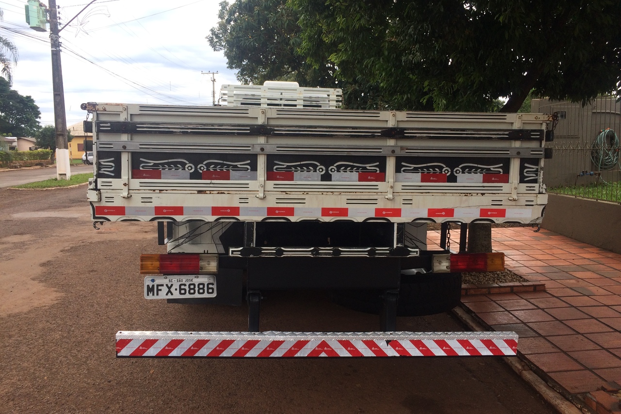 Mercedes Benz MB 1620 - 09/09 4