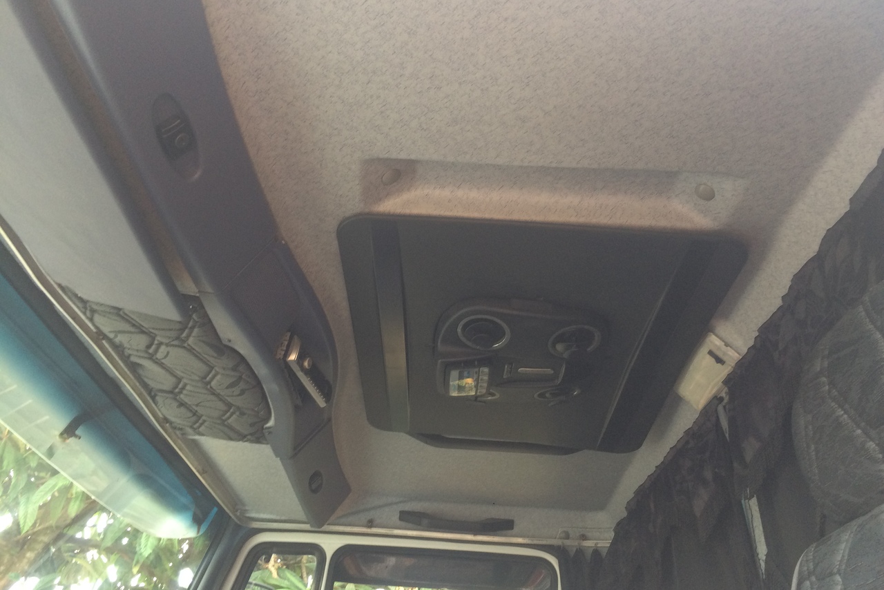Mercedes Benz MB 1620 - 09/09 8