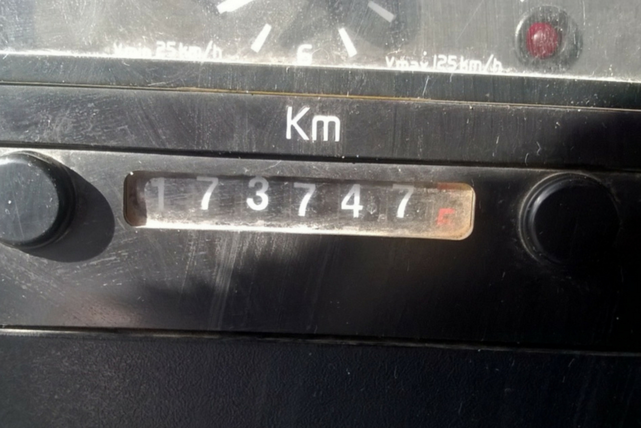 Volvo VM260 - 11 13