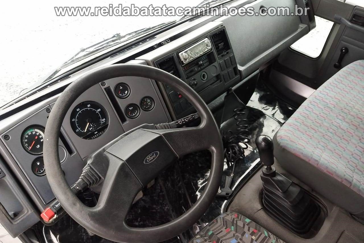 Ford Cargo815 - 03/03 2