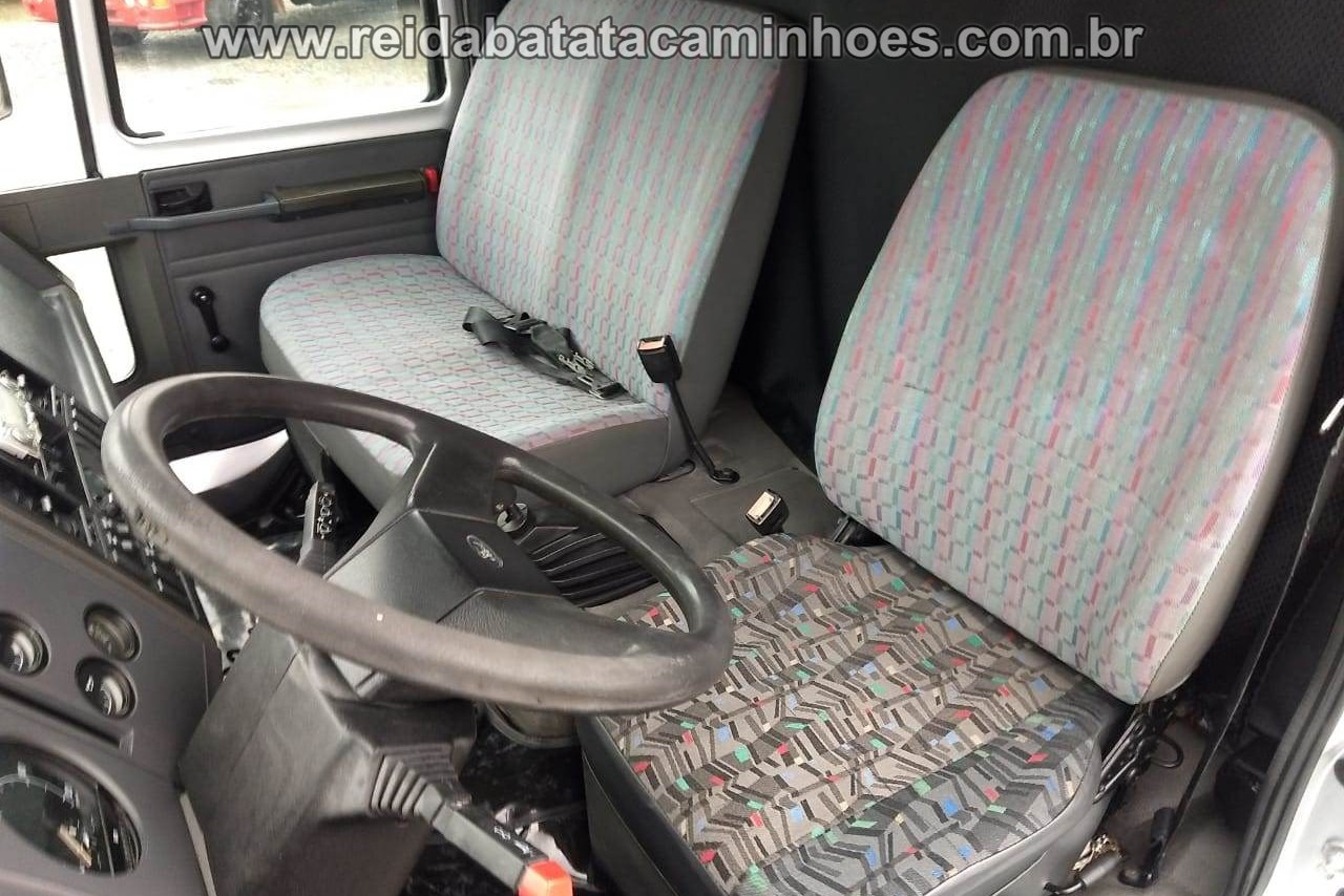 Ford Cargo815 - 03/03 4