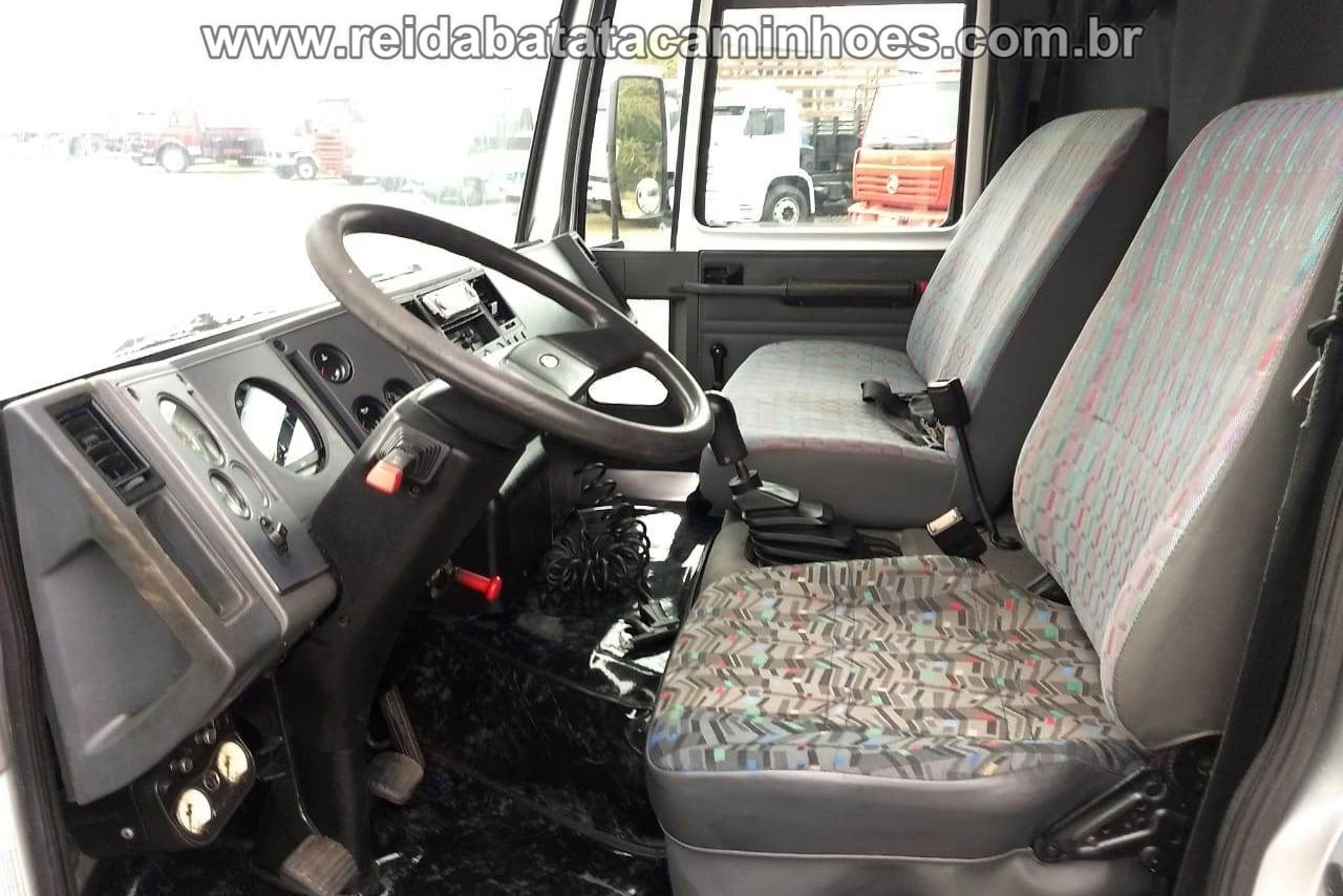 Ford Cargo815 - 03/03 8