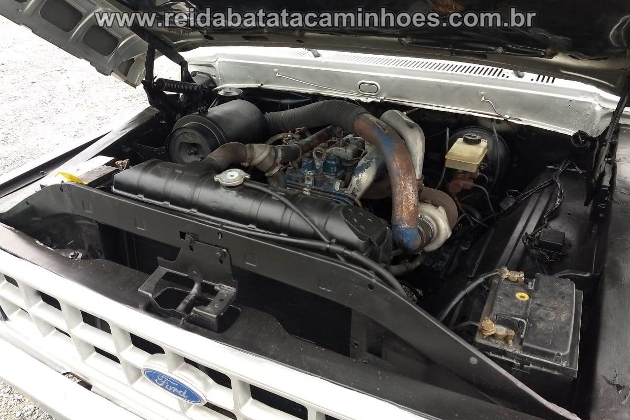 Ford F2000 - 84/84 8