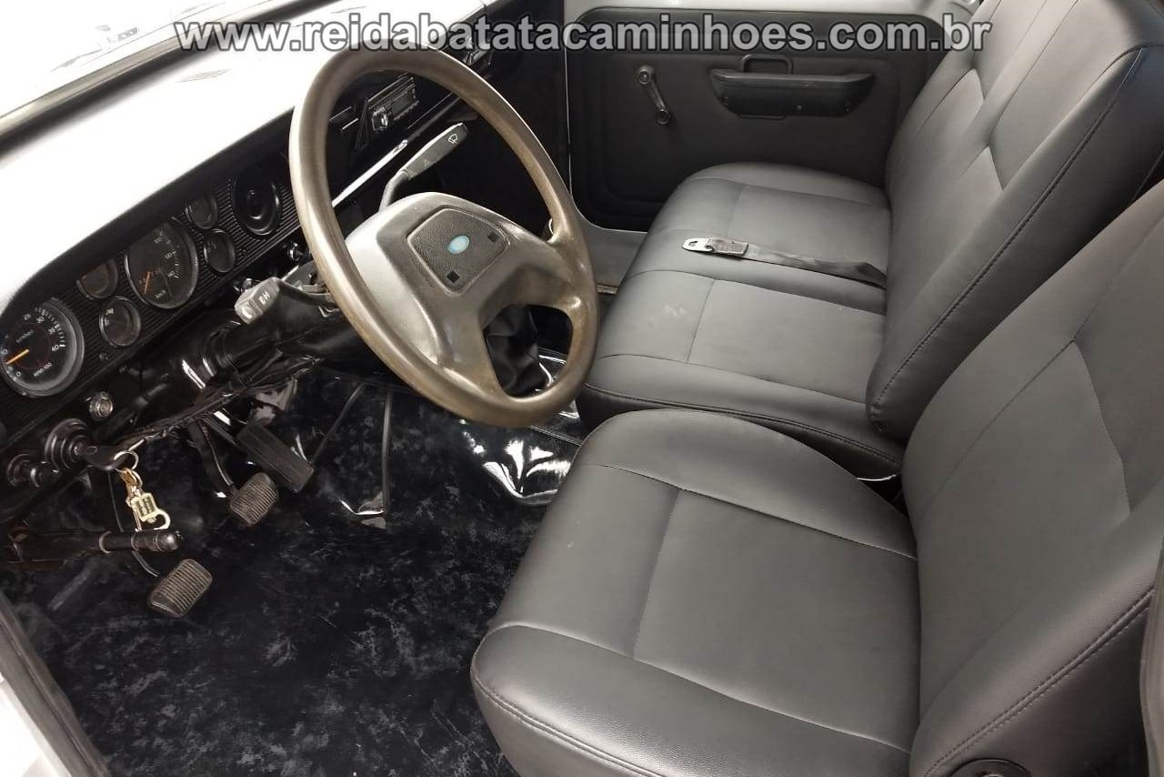 Ford F2000 - 84/84 13