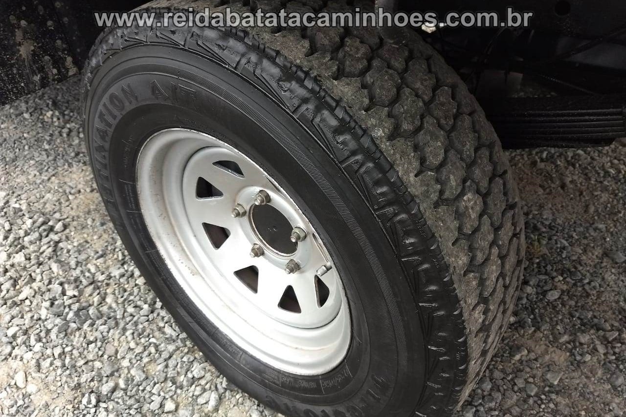 Ford F2000 - 84/84 15