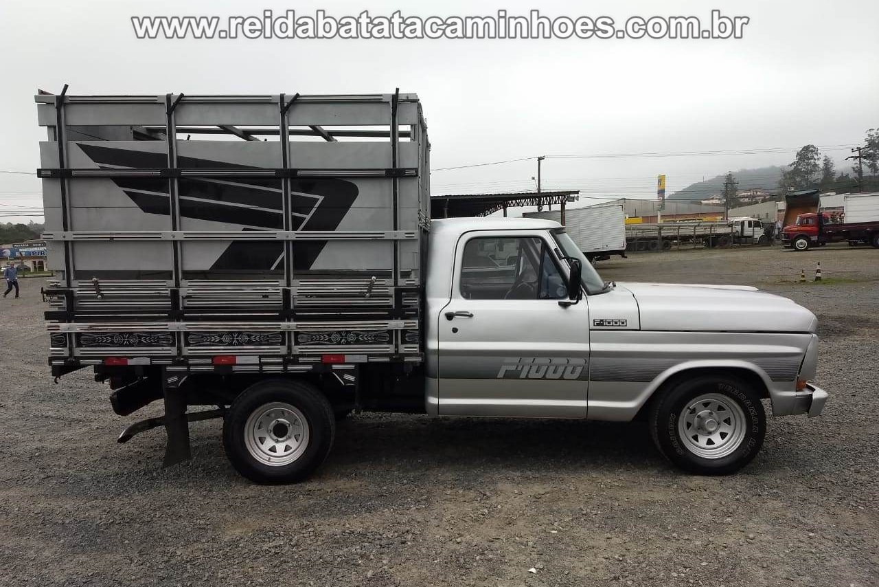 Ford F2000 - 84/84 22
