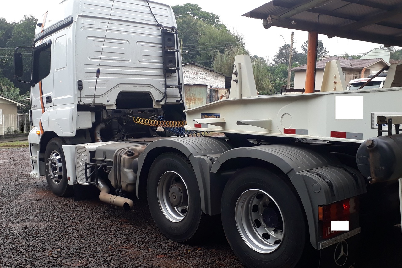 Mercedes Benz Axor 2544 - 09/09 2