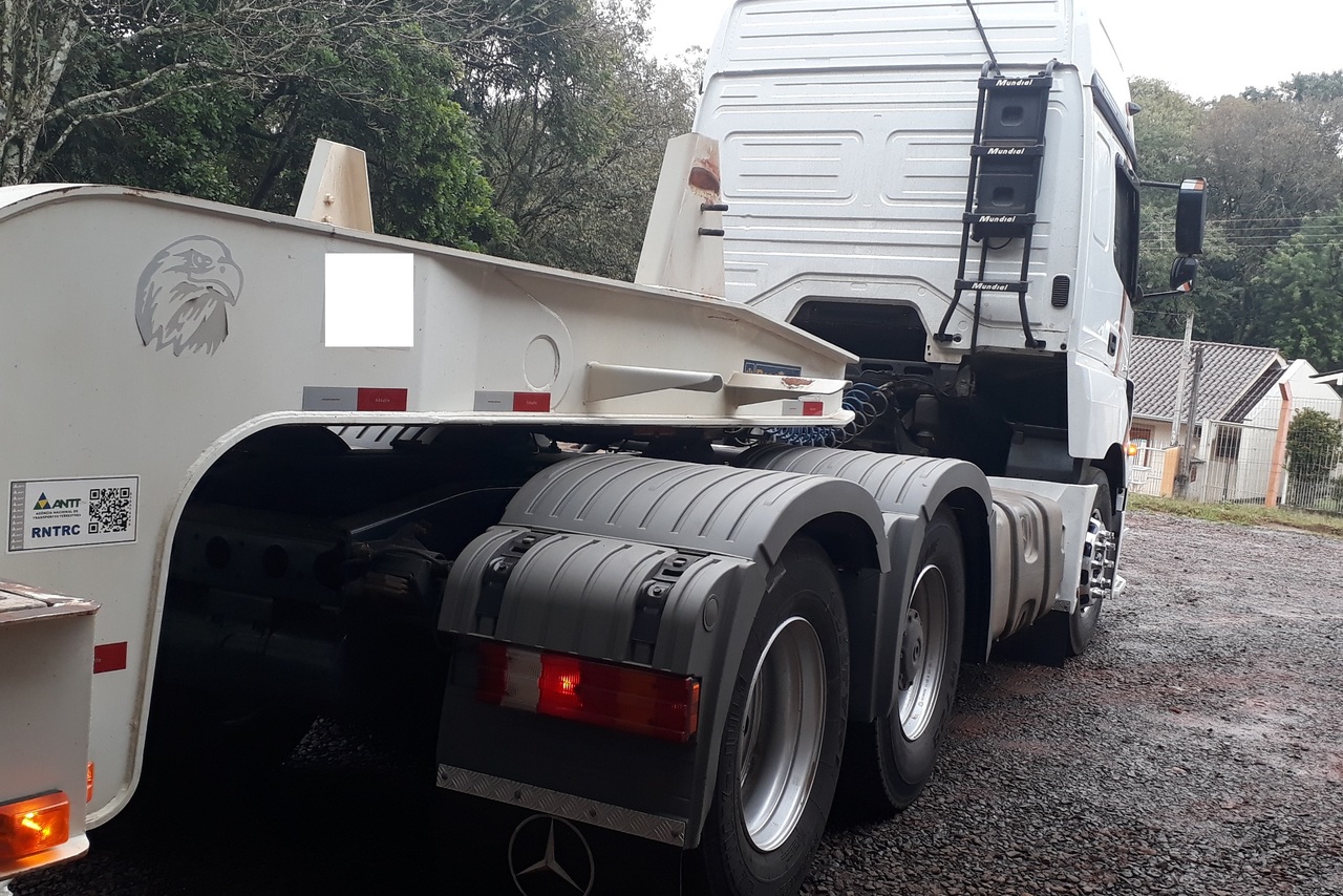 Mercedes Benz Axor 2544 - 09/09 7