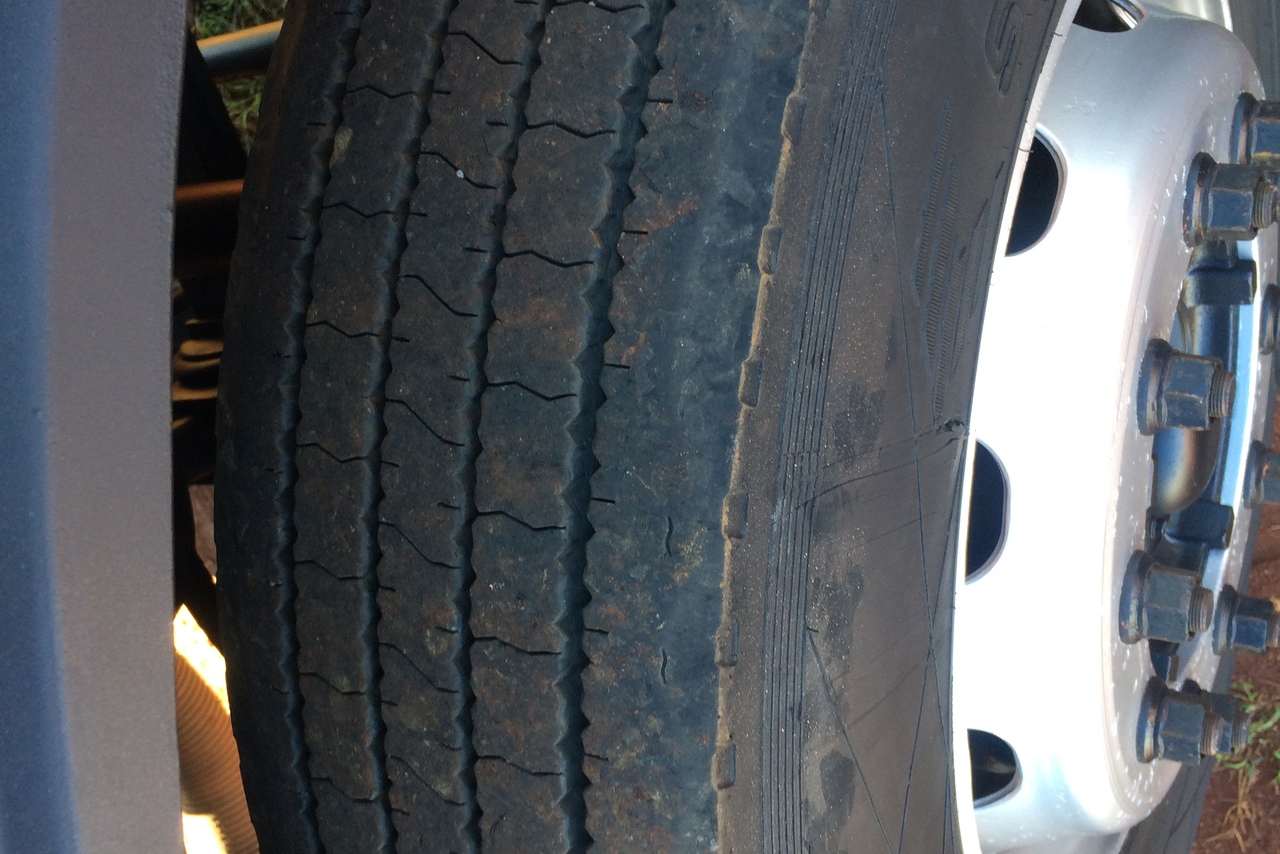 Ford Cargo2428 - 10/10 11