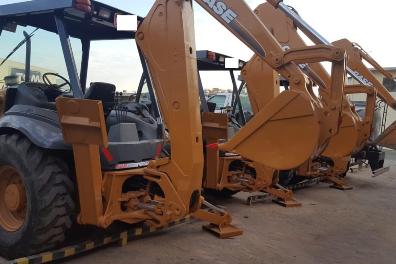 Case 580M - 09/09 3