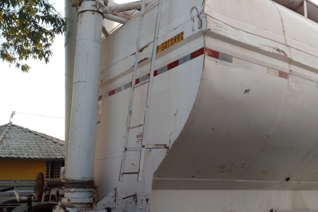 Ford Cargo2428 - 08/08 8