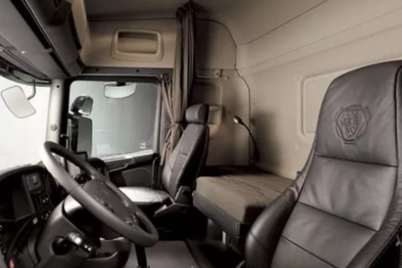 Scania R440 - 16/16 4