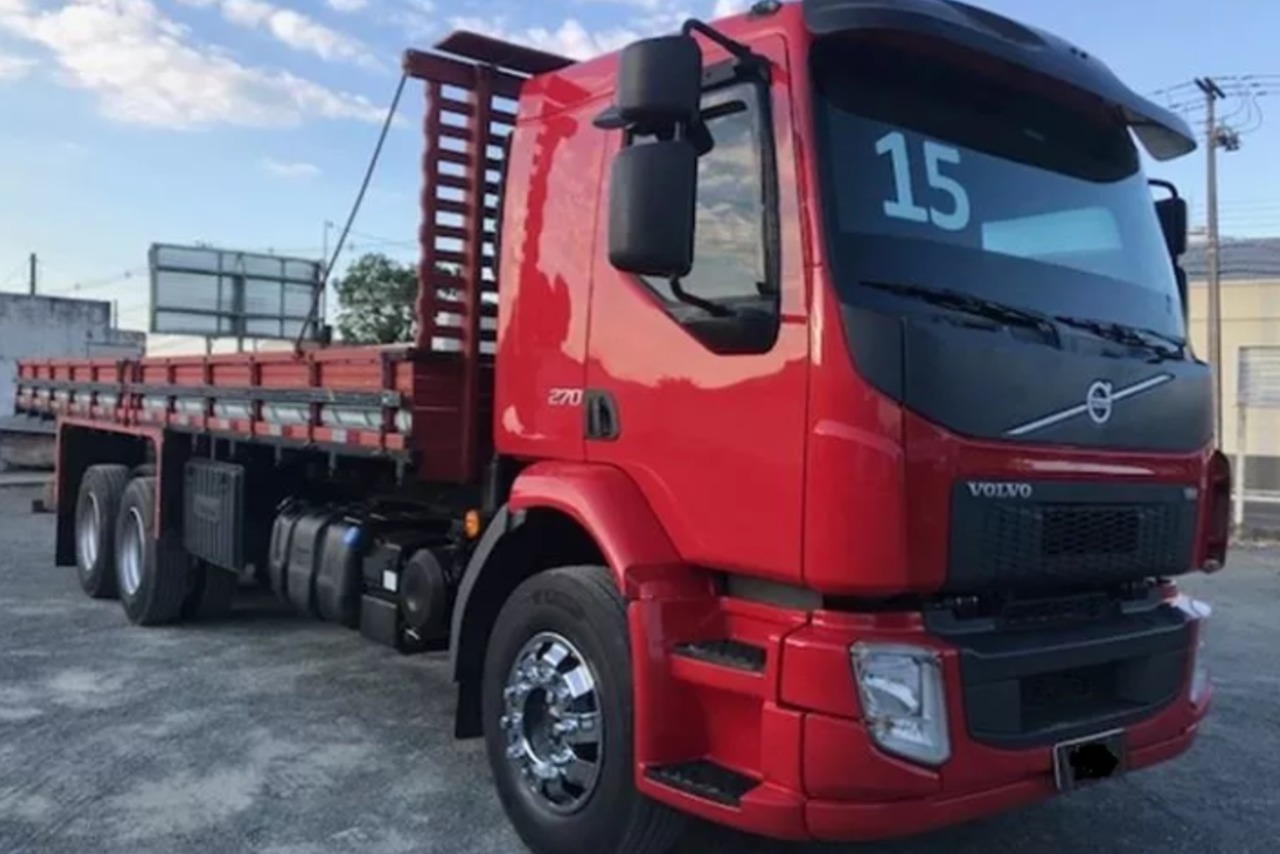 Volvo VM 270 - 15/15 3