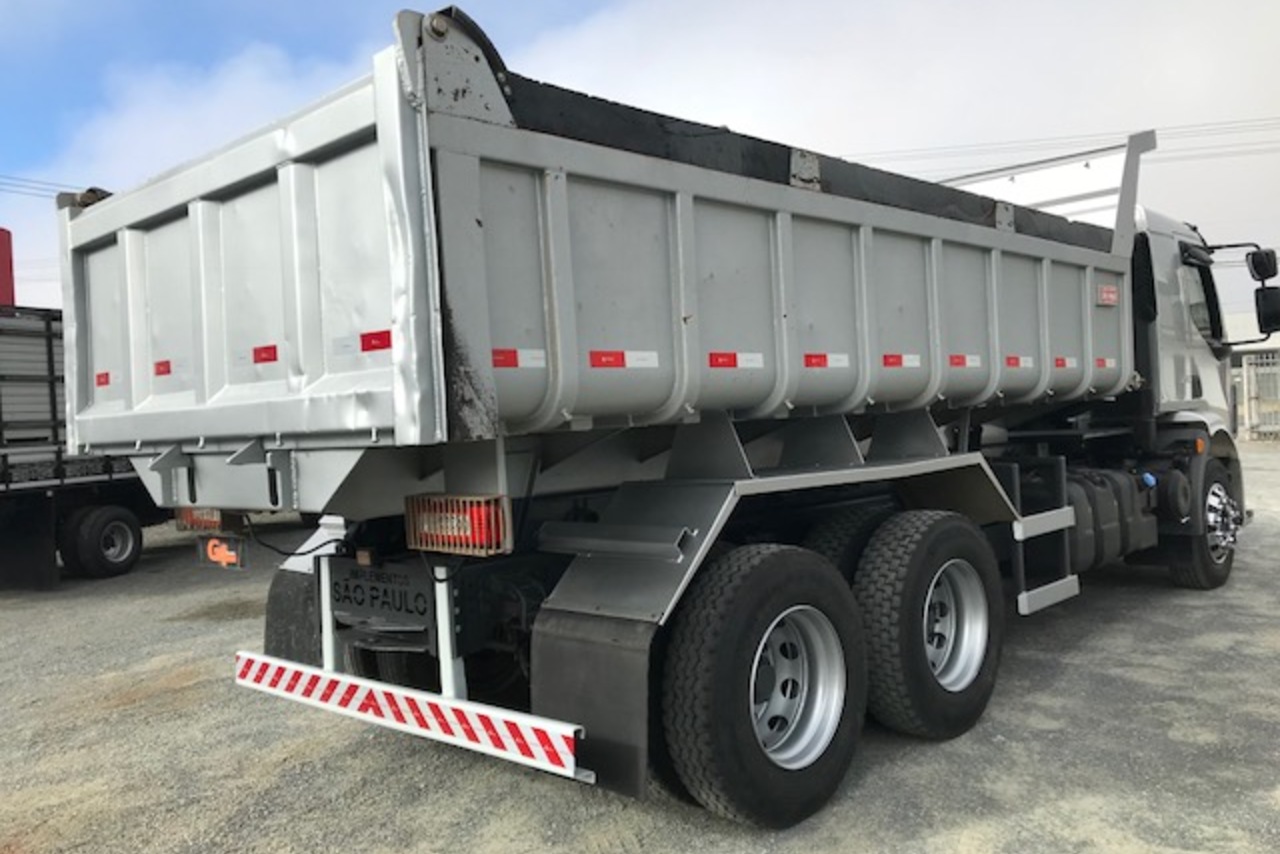 Volvo VM 270 - 14/15 4