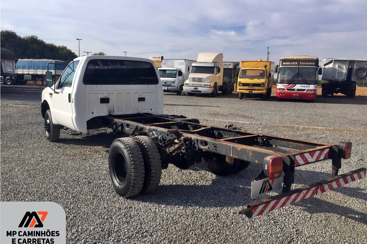 Ford F4000 - 04/04 4