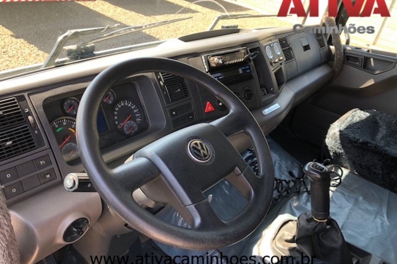 Volkswagen 24-280 E Constellation 6x2 - 14/14 8