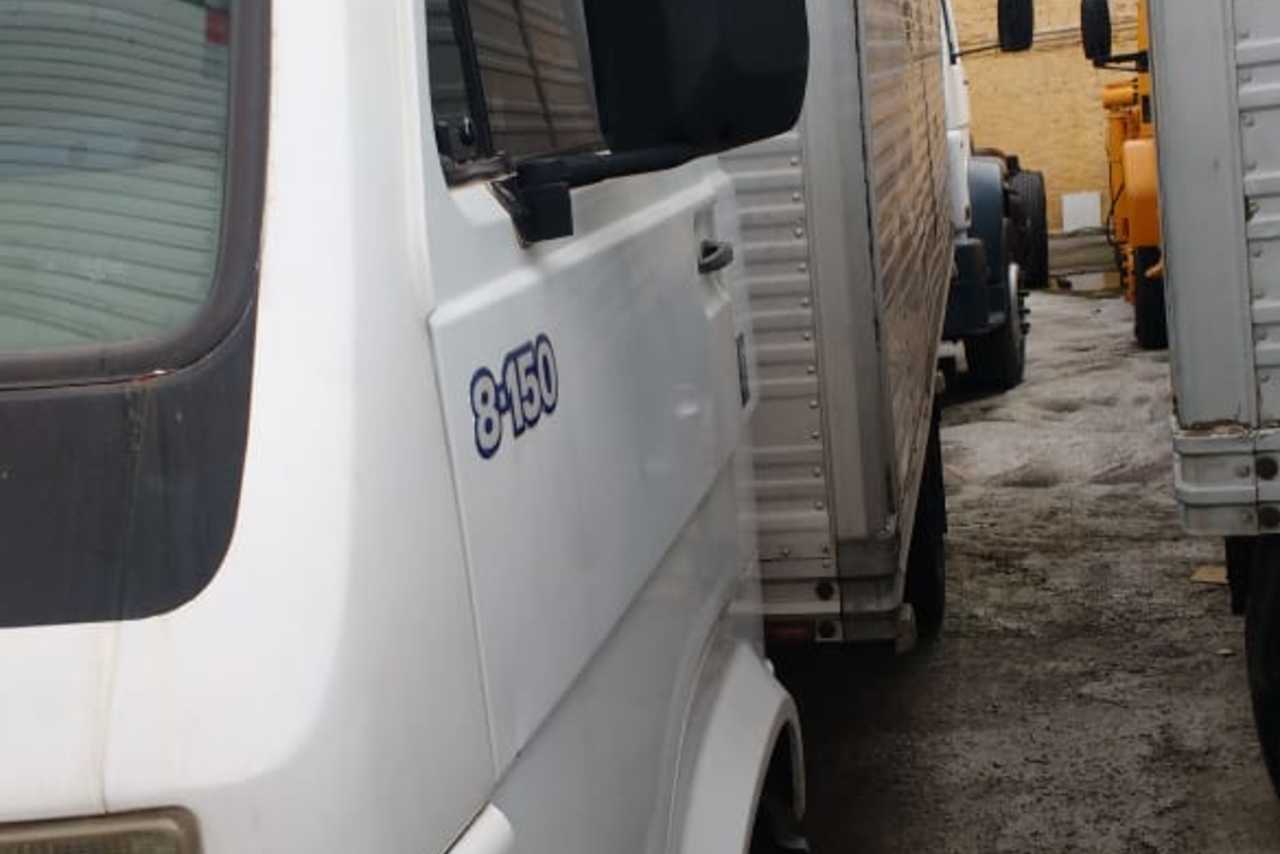 Volkswagen 8 150 - 03/03 5