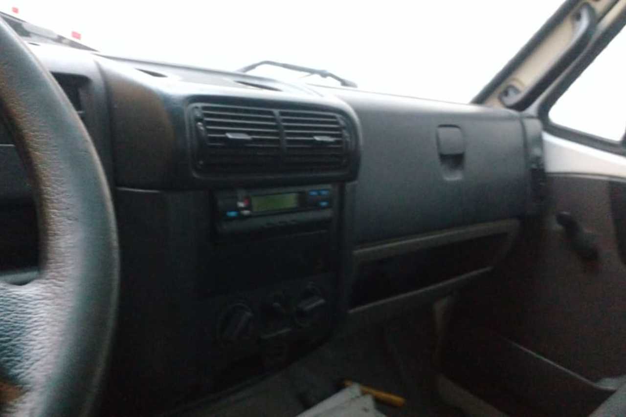 Volkswagen 8 160 - 13/13 2