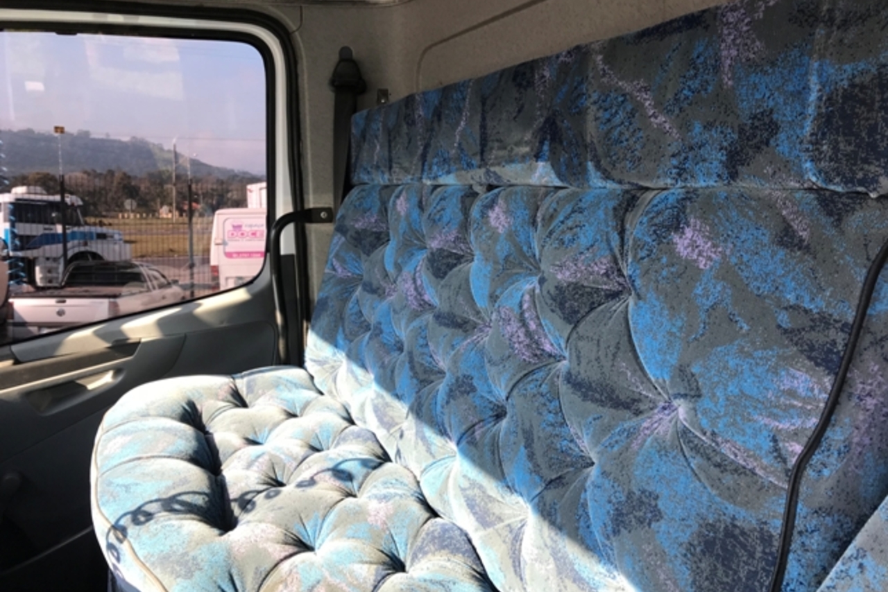 Mercedes Benz Atego 2425 - 08/09 11