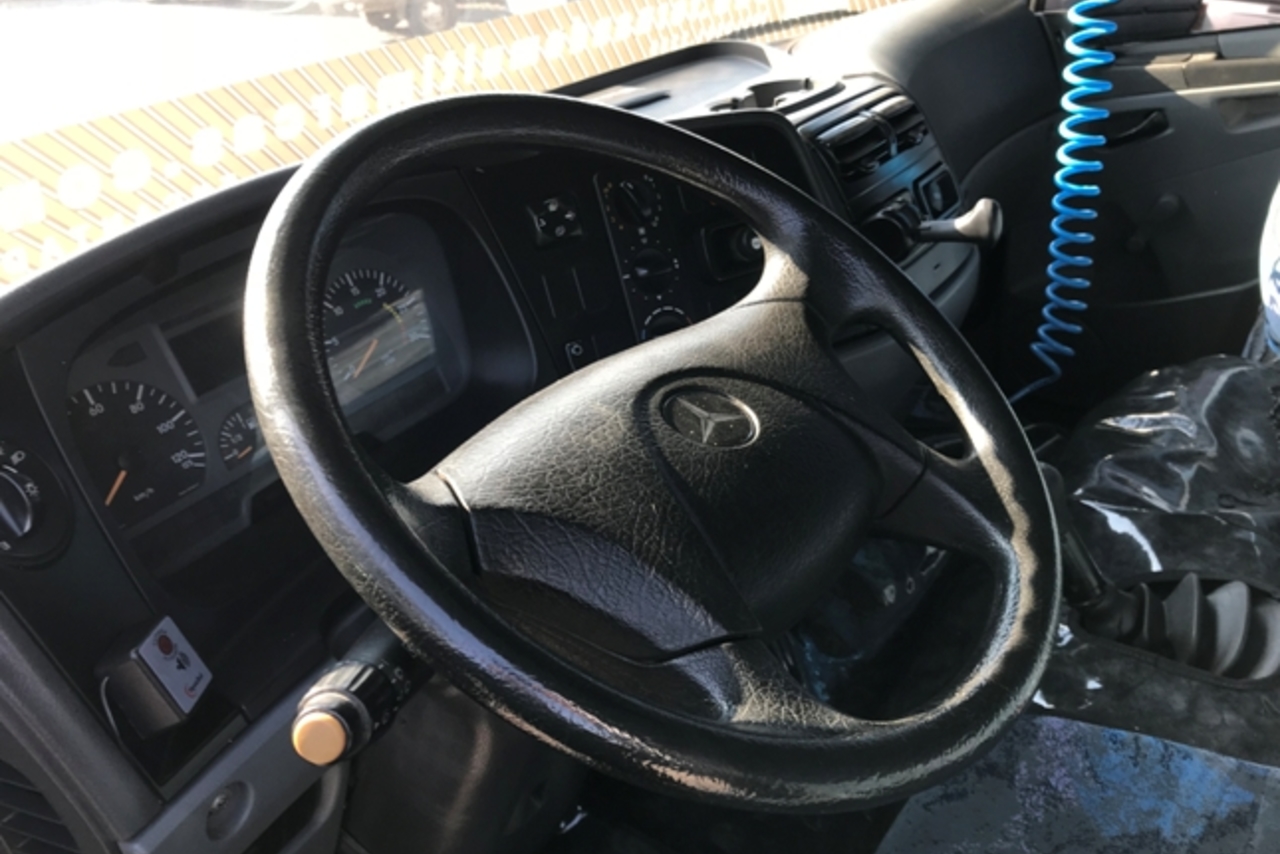 Mercedes Benz Atego 2425 - 08/09 14
