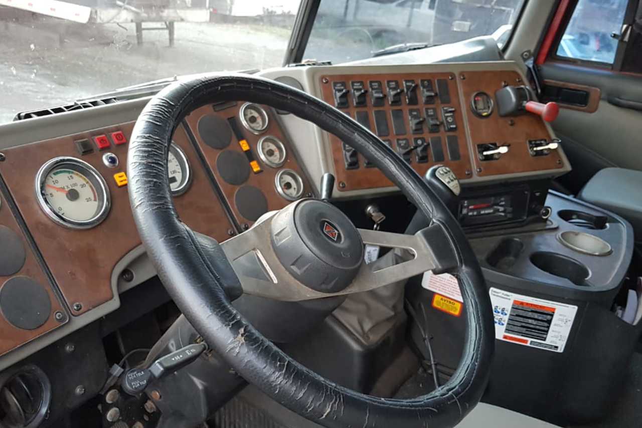 International 9800 - 13/14 5