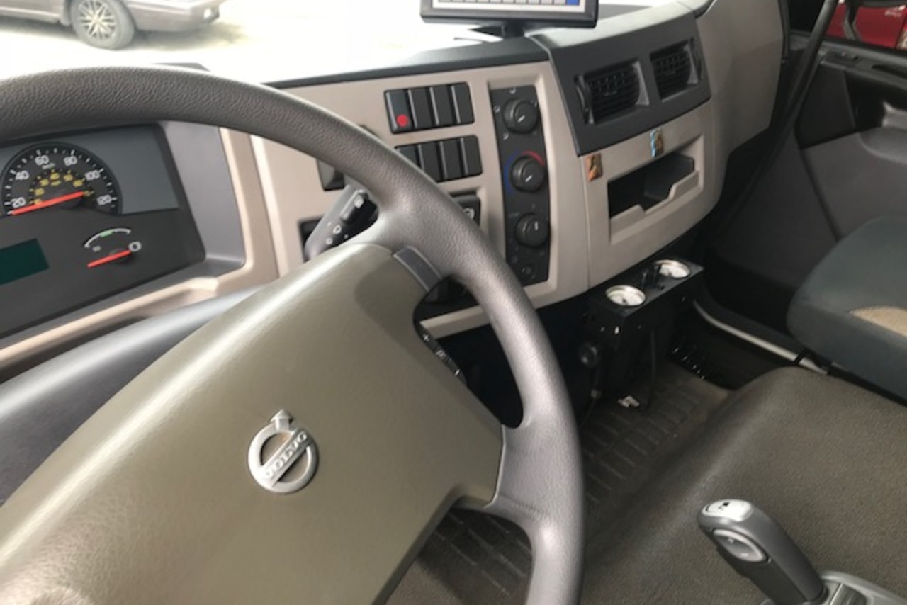 Volvo VM 330 - 15/15 7
