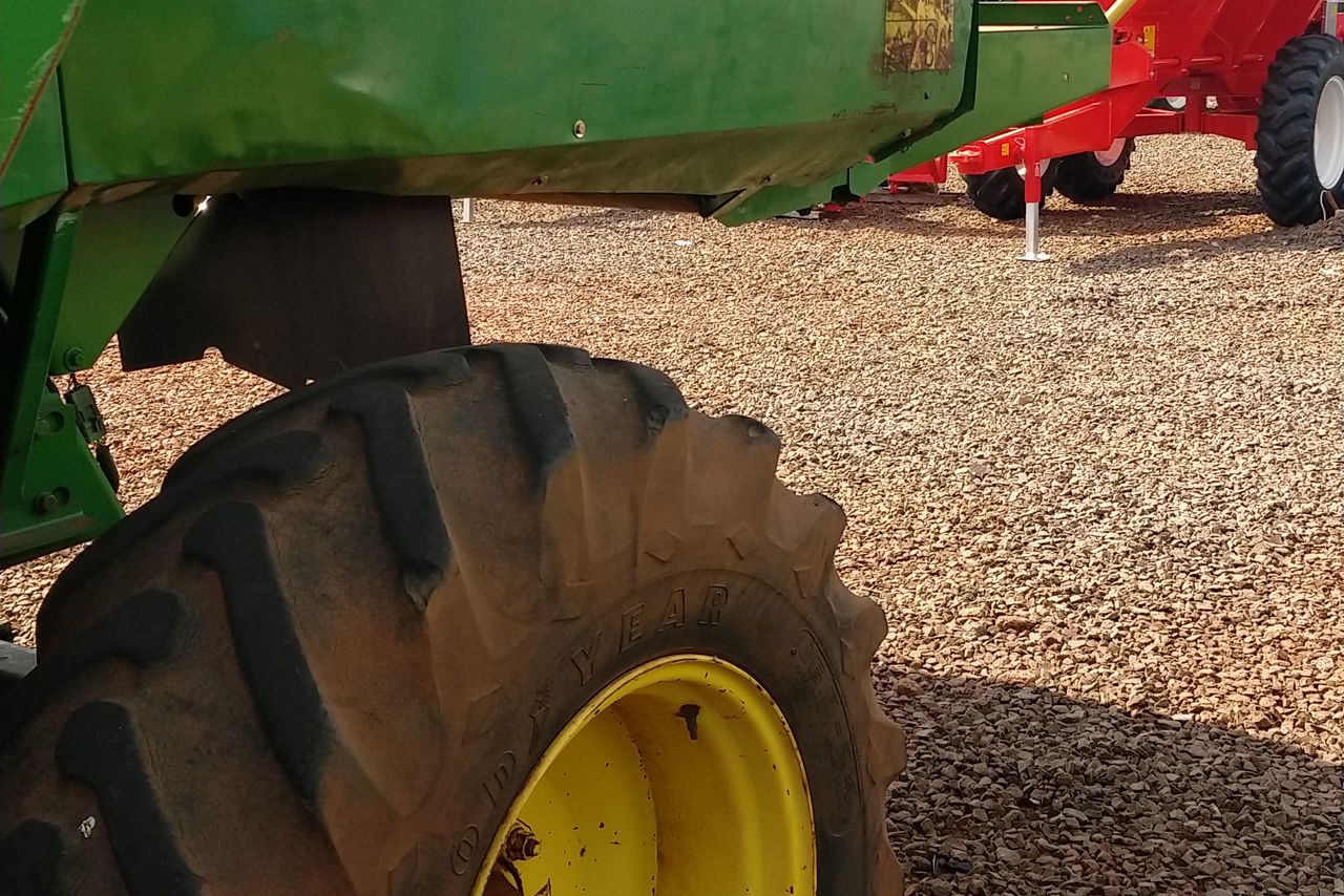 John Deere 1550 - 09/09 8