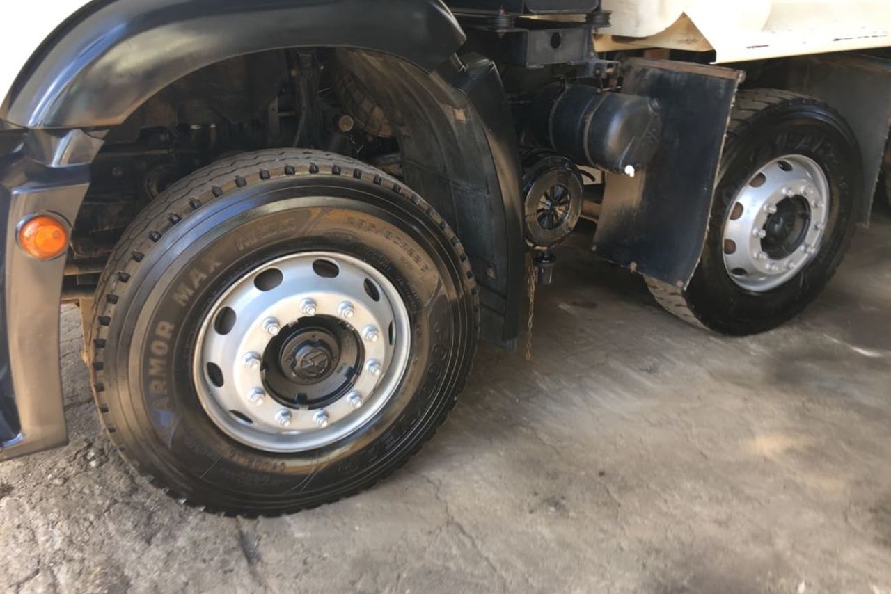 Volkswagen 31-280 E Constel. 6x4 - 13/14 6