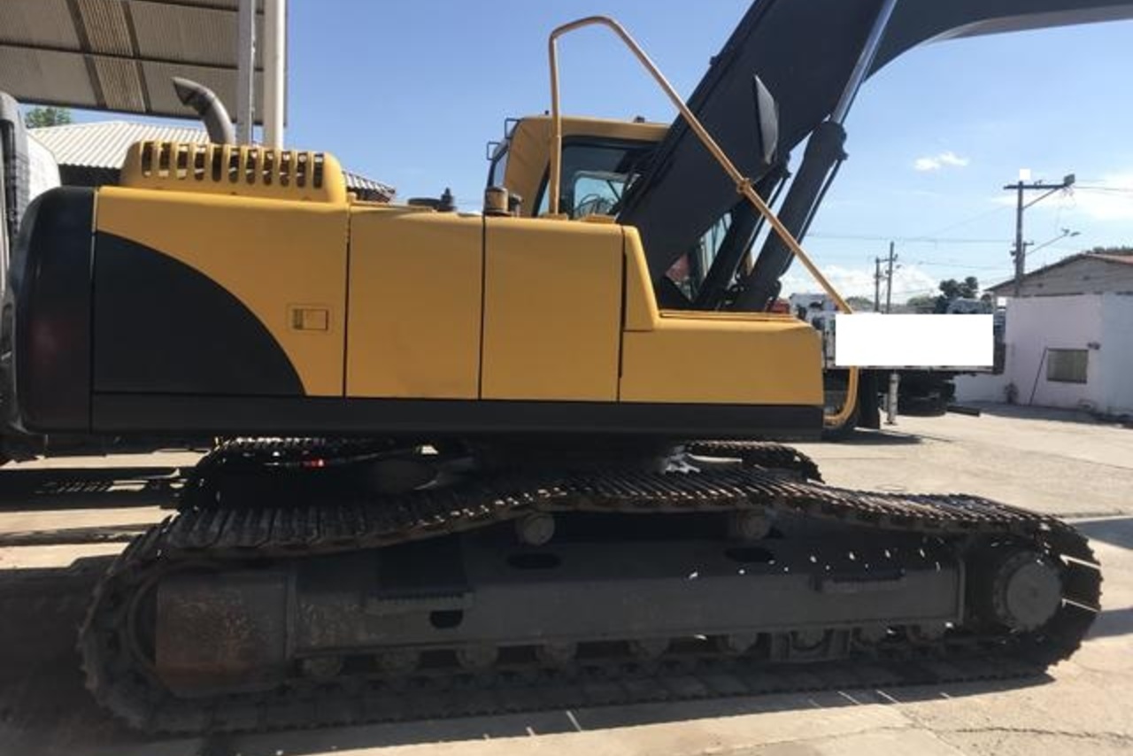 Volvo EC240 - 05/05 2