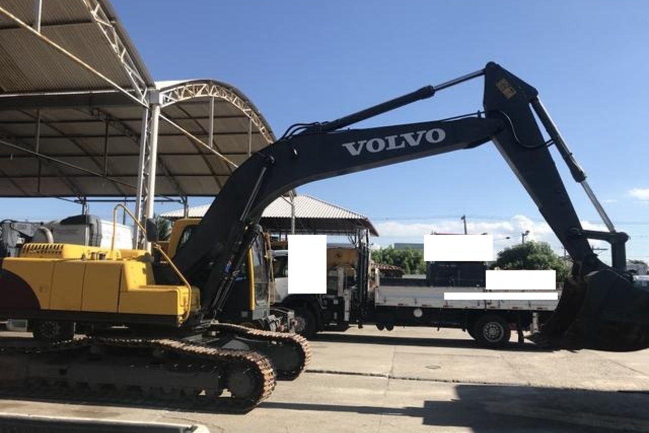 Volvo EC240 - 05/05 4