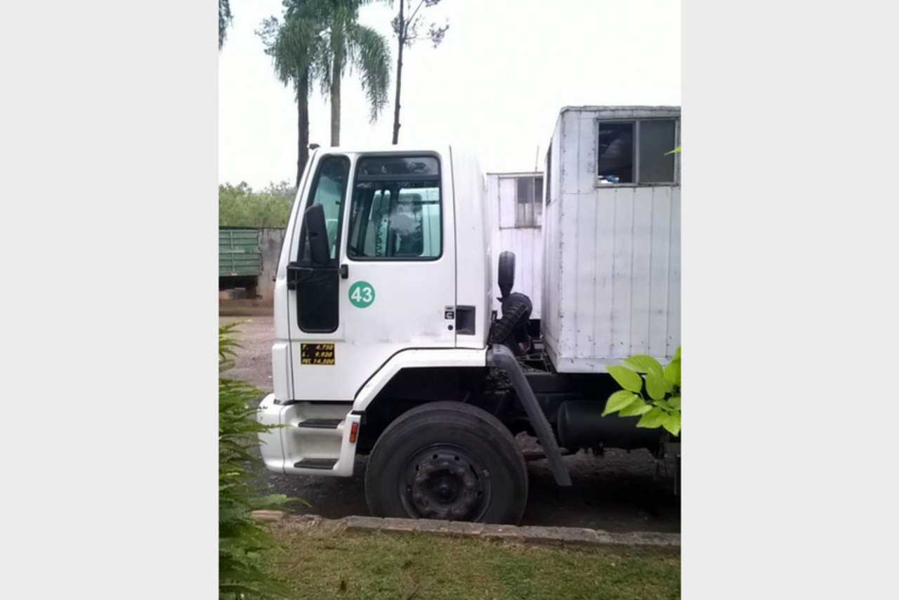 Ford Cargo1517 - 10 8