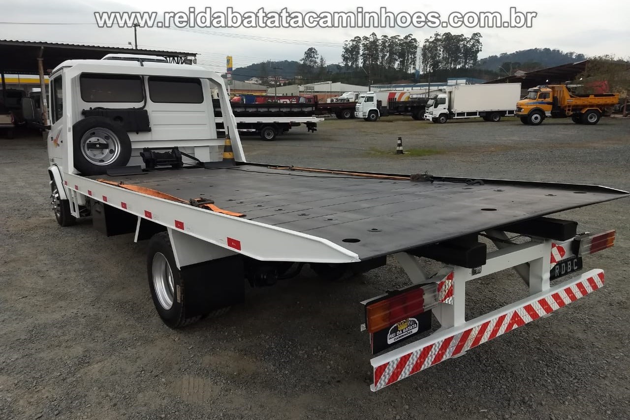 Mercedes Benz MB 710 - 04/04 2