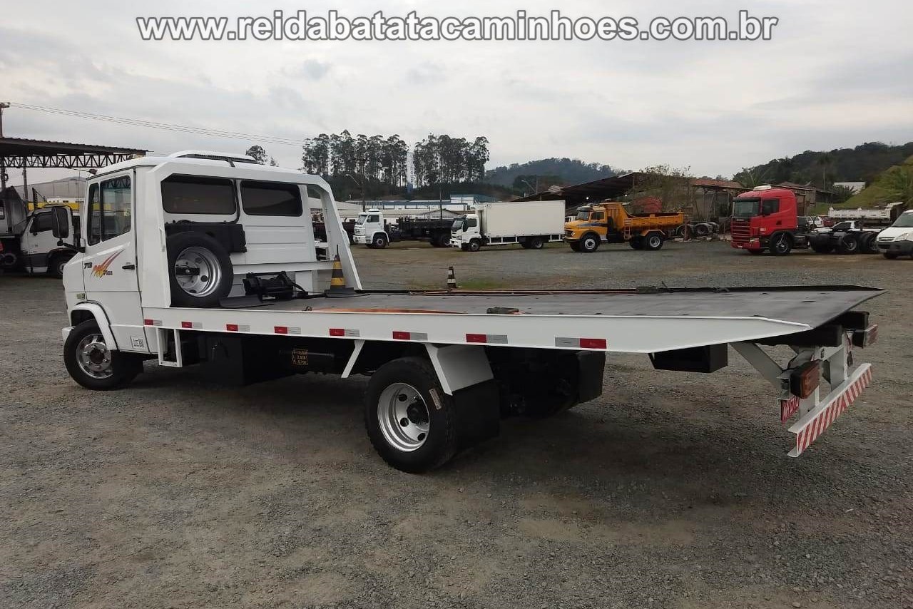 Mercedes Benz MB 710 - 04/04 5