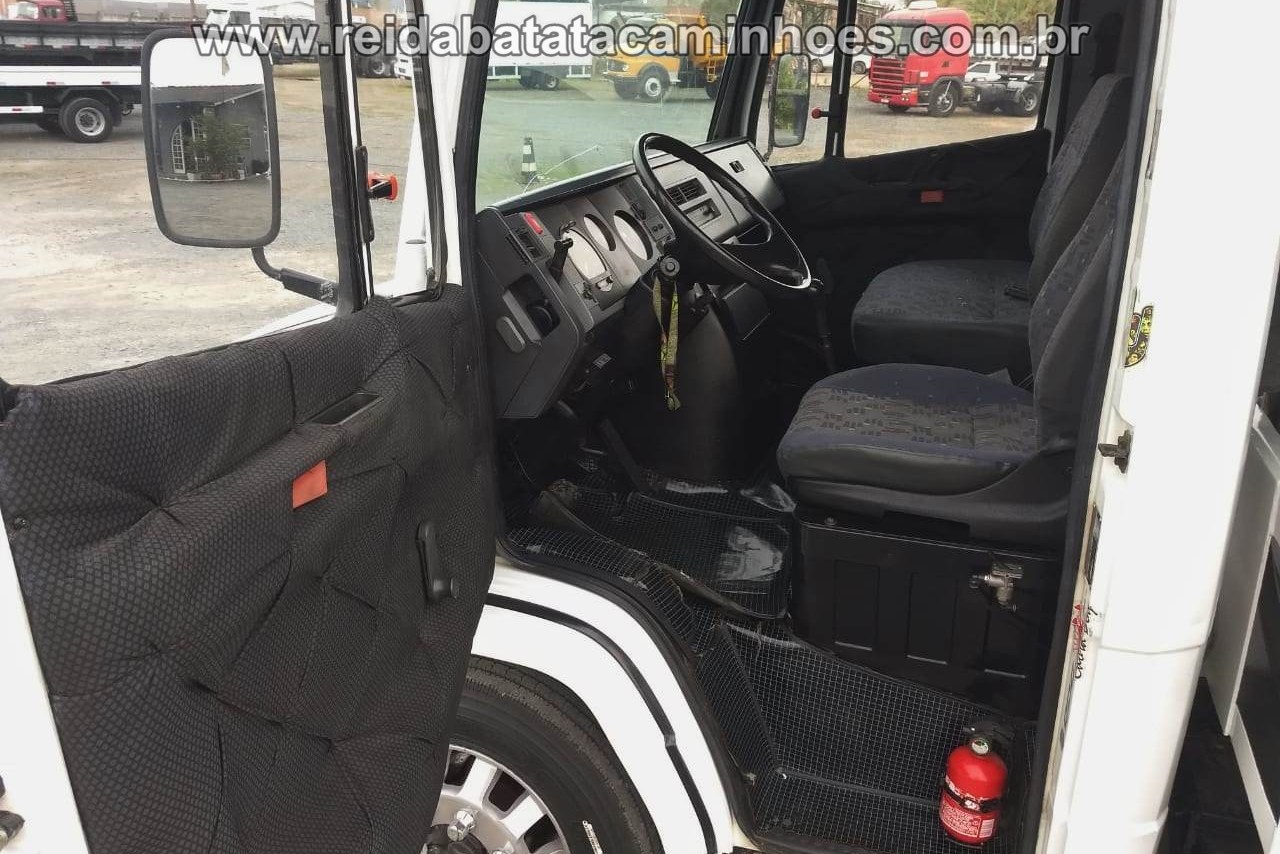 Mercedes Benz MB 710 - 04/04 7