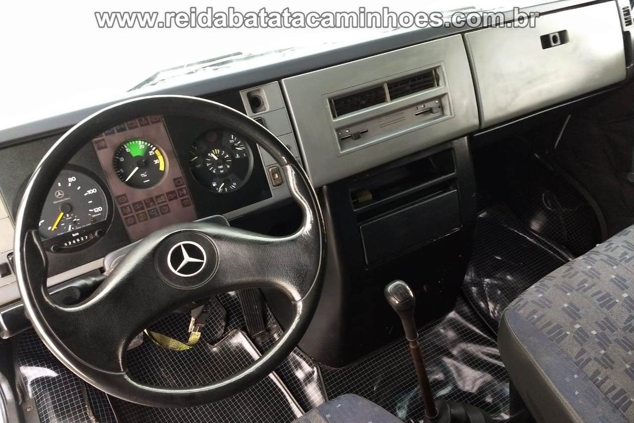 Mercedes Benz MB 710 - 04/04 12