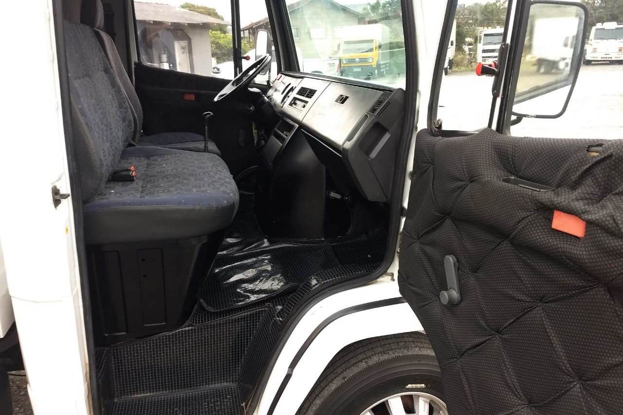 Mercedes Benz MB 710 - 04/04 24