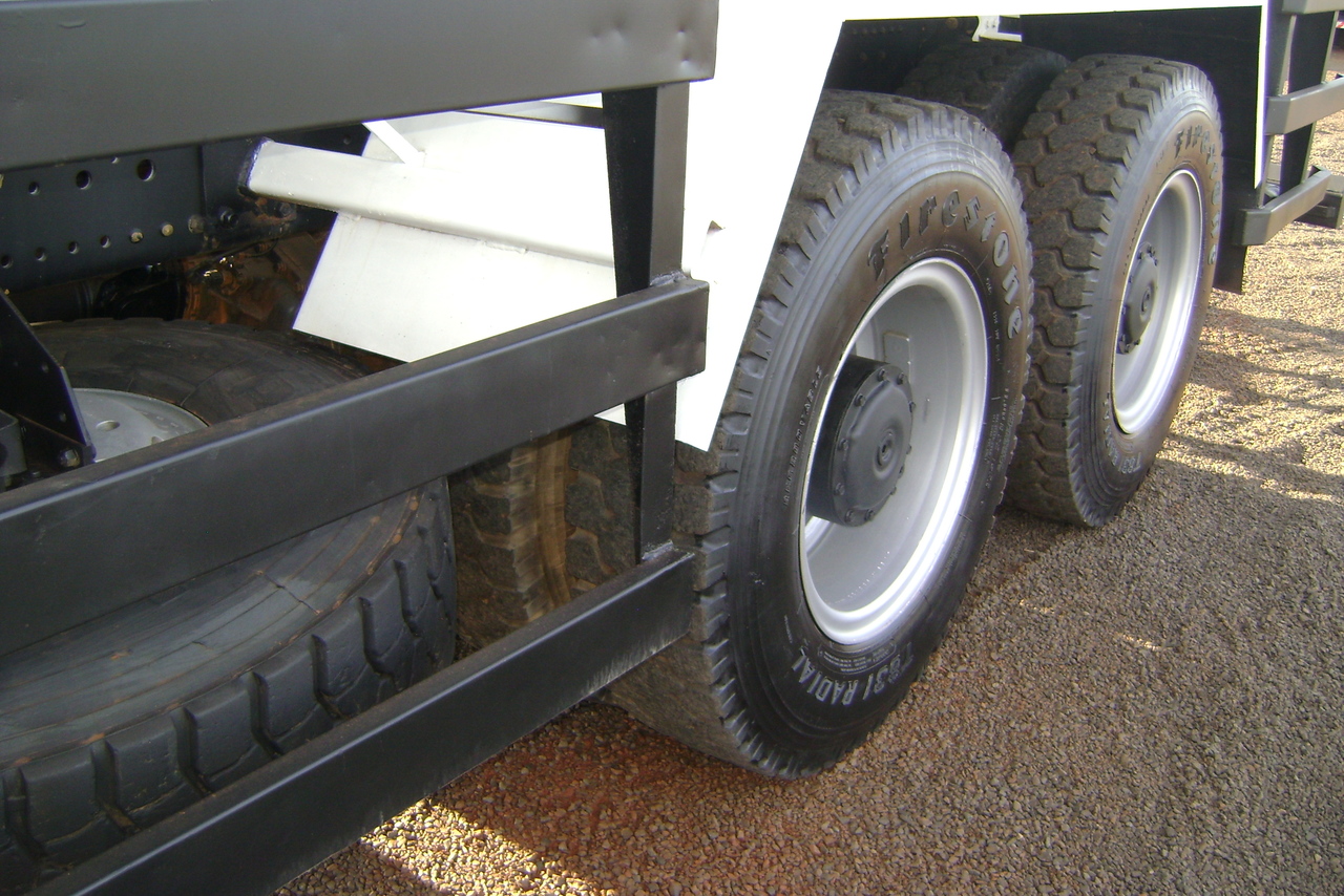 Mercedes Benz Axor 2831 - 13/13 5