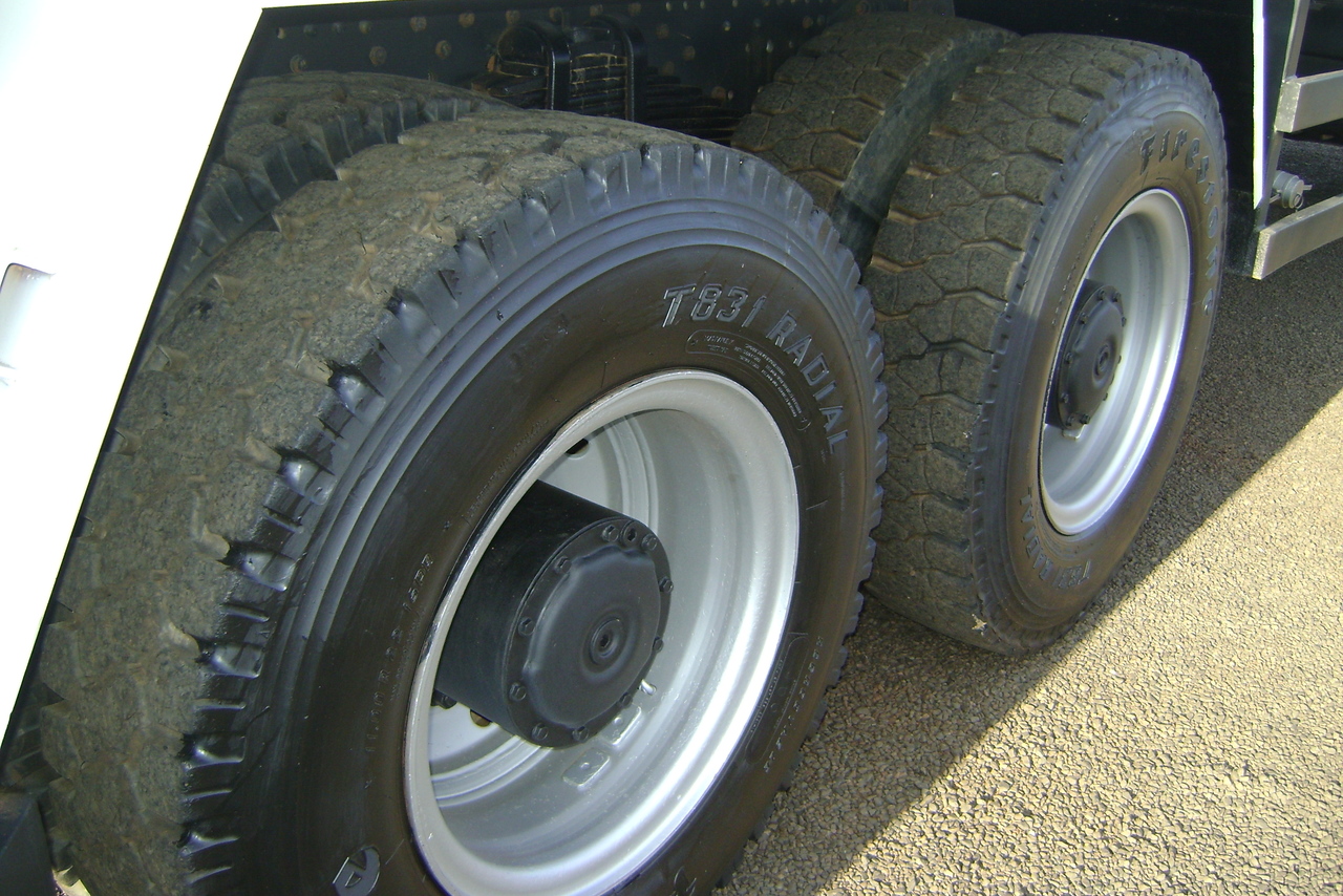 Mercedes Benz Axor 2831 - 13/13 11