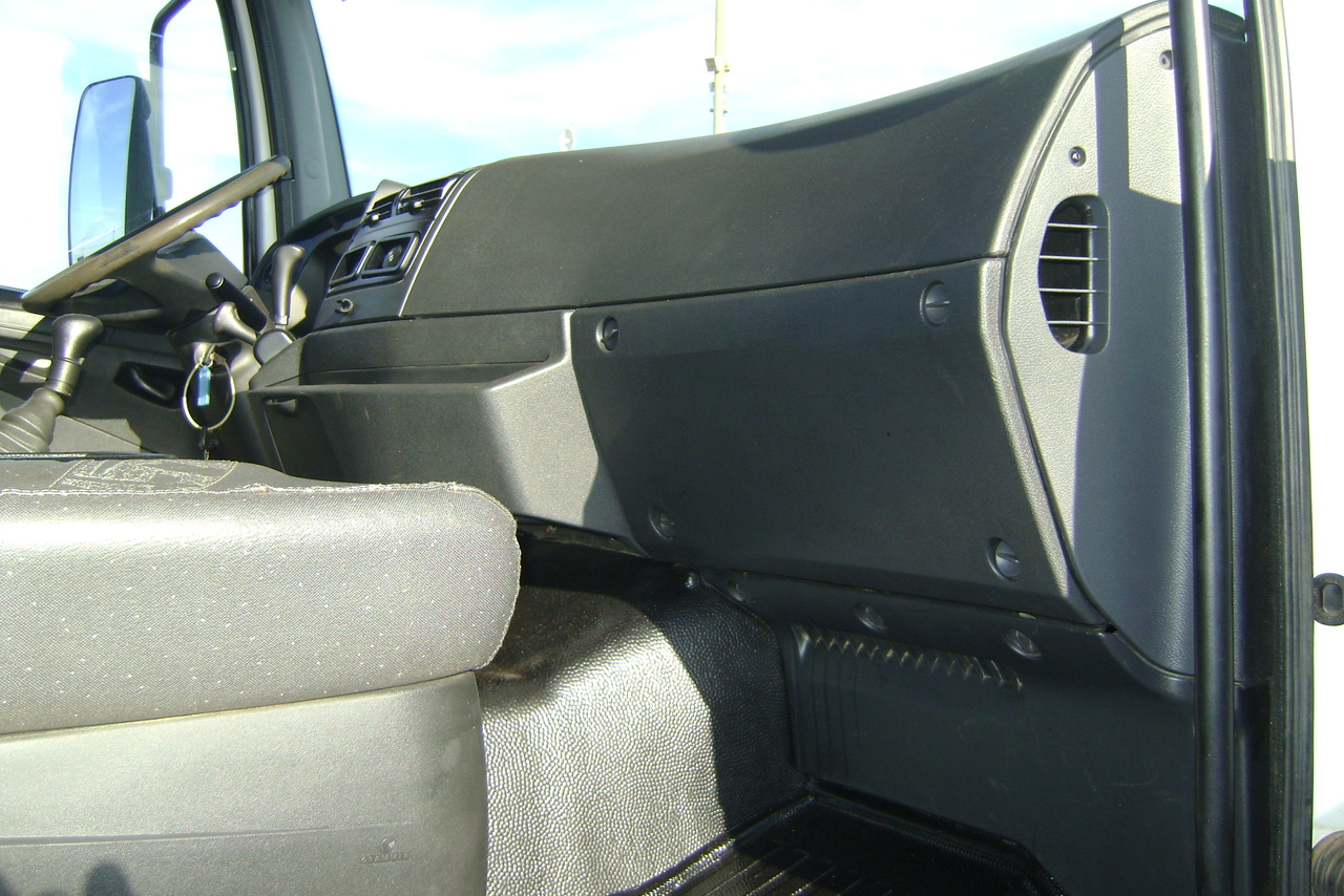 Mercedes Benz Axor 2831 - 13/13 16