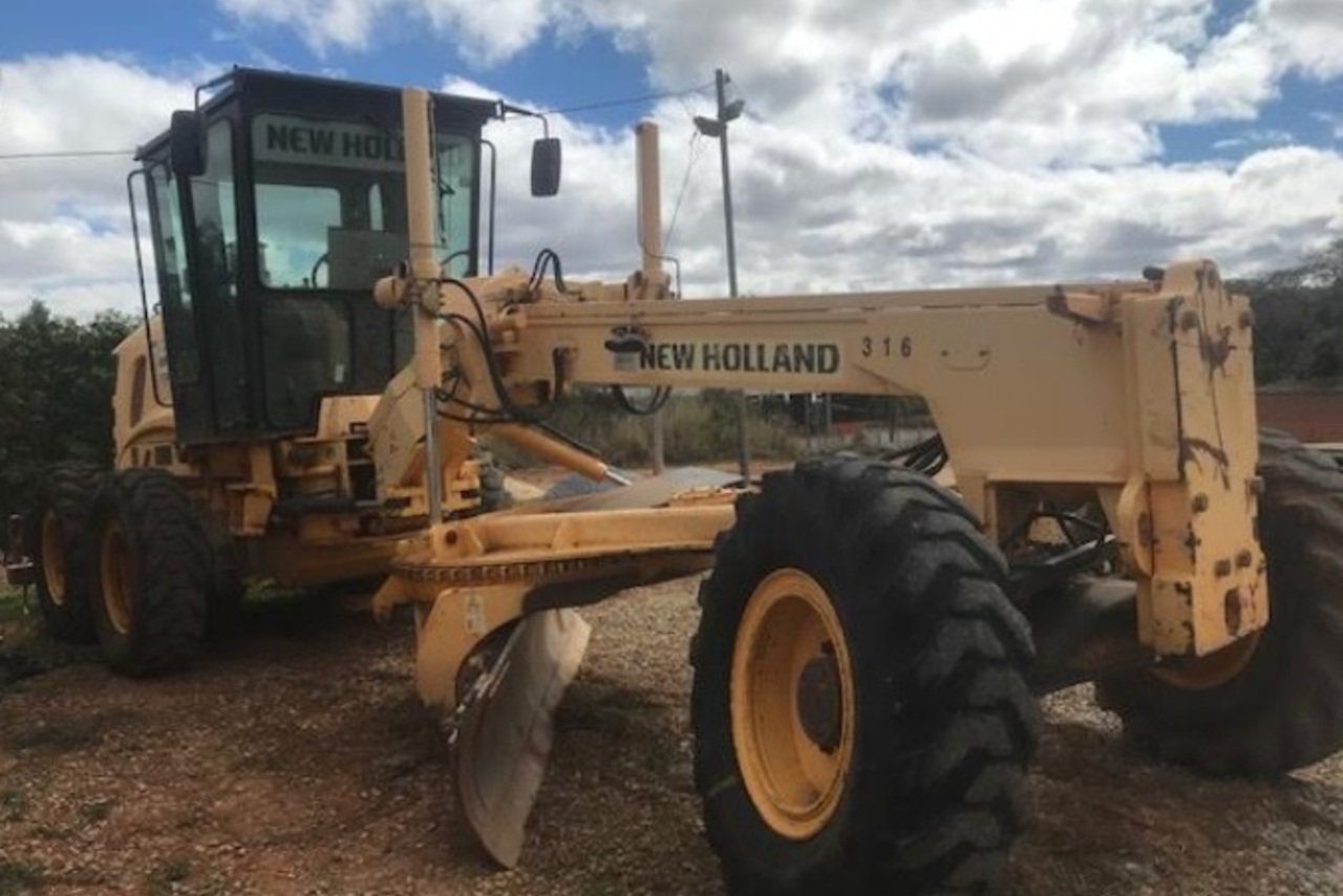New Holland RG 170B - 08/08 4