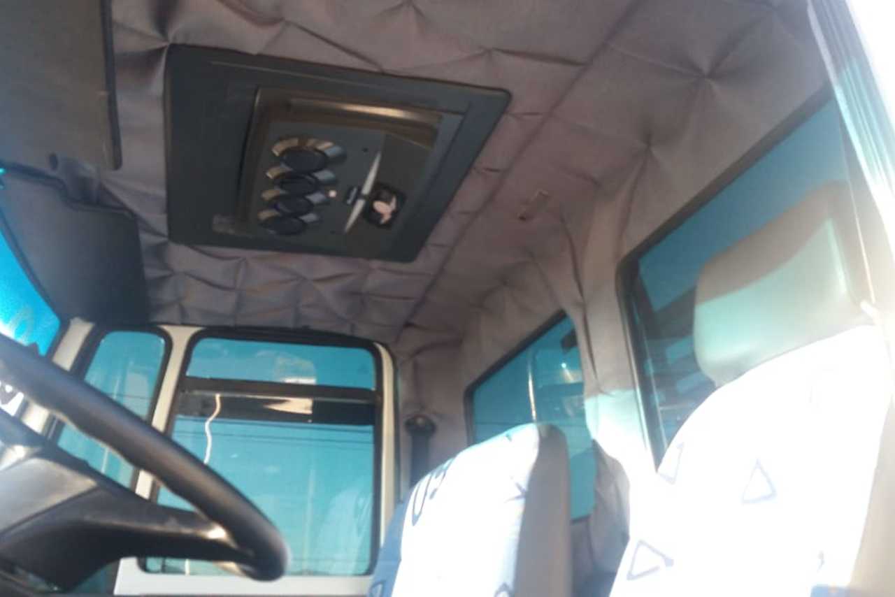 Ford Cargo1517 - 08/09 3