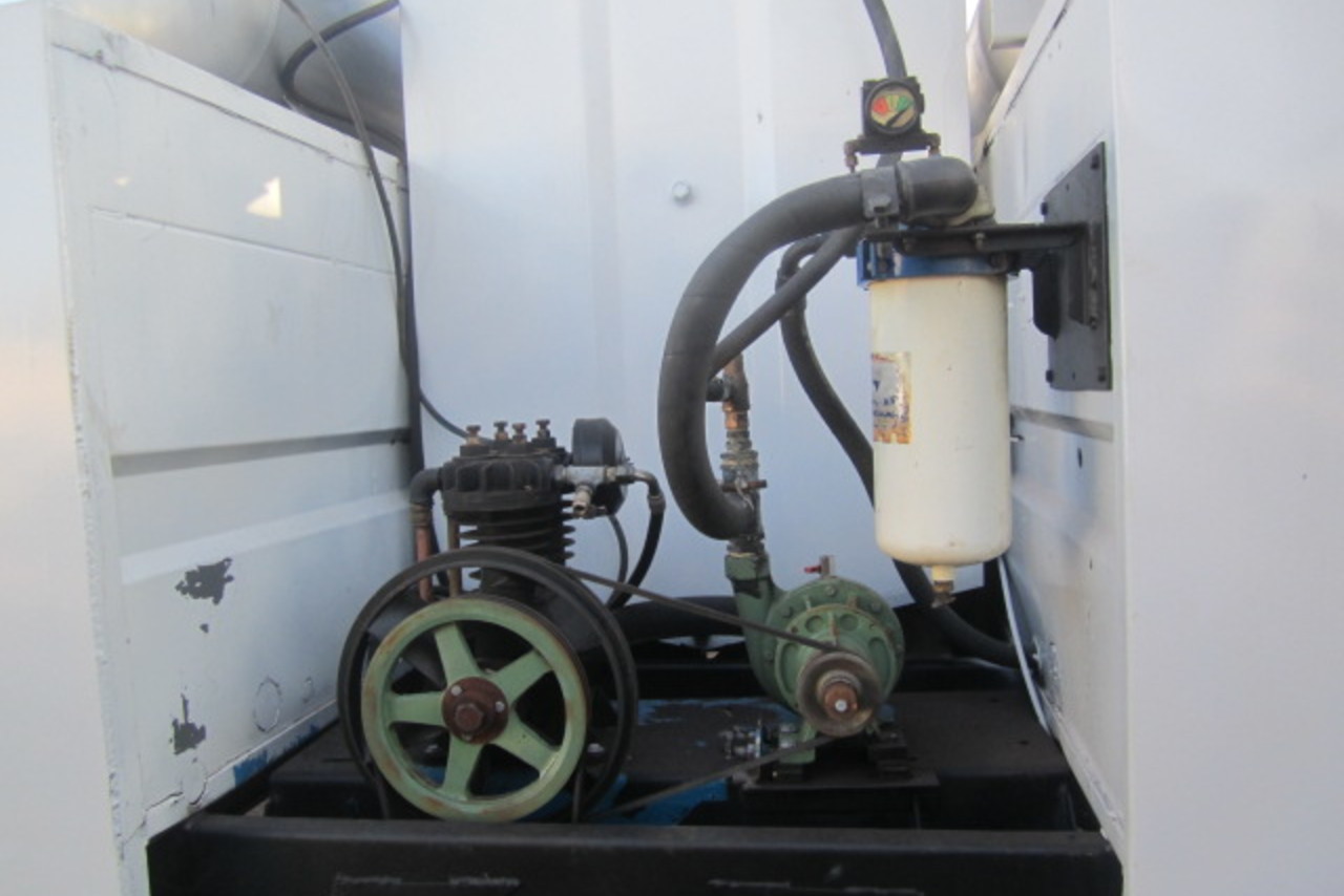 Mercedes Benz MB 1718 - 09/09 15